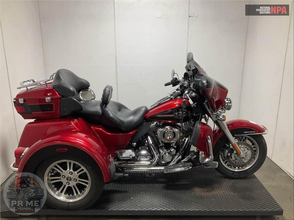 2012 Harley-Davidson FLHTCUTG TRIGLIDE UL CLSC — фото 1
