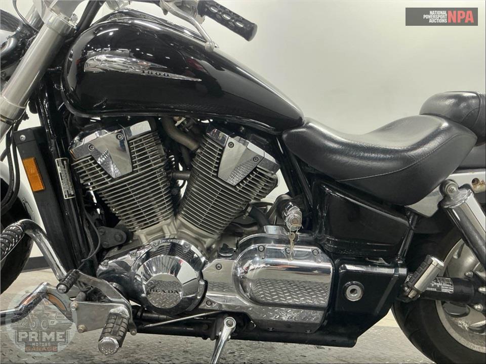 2002 Honda VTX1800C2 — фото 7
