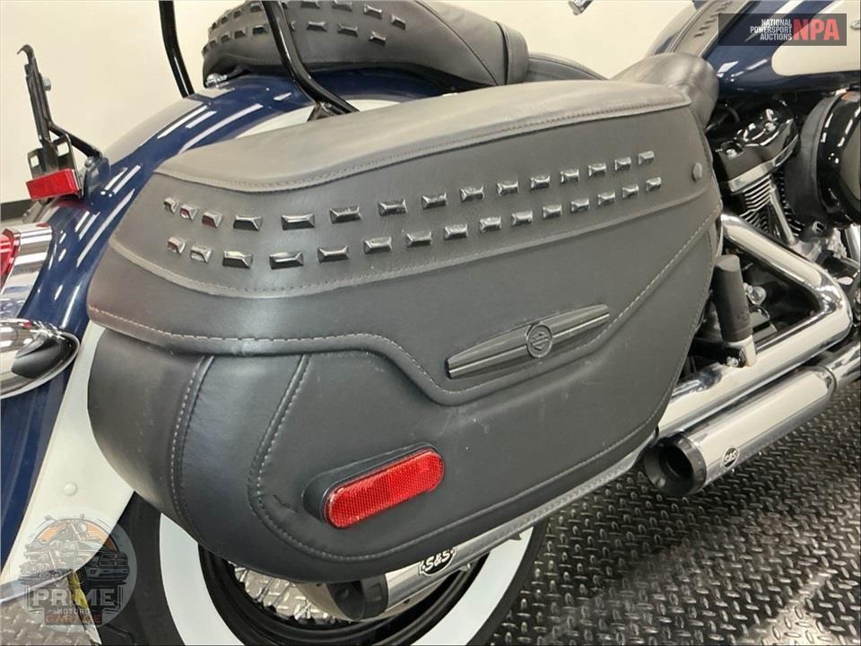 2019 Harley-Davidson FLHC HERITAGE CLASSIC — фото 26