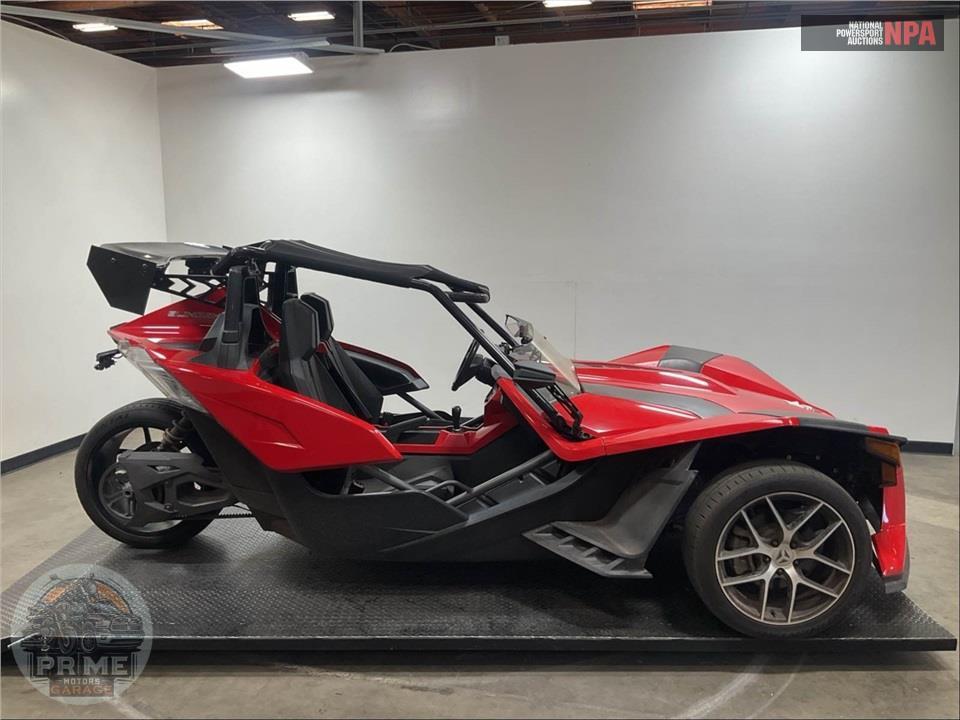 2016 POLARIS SLINGSHOT SL