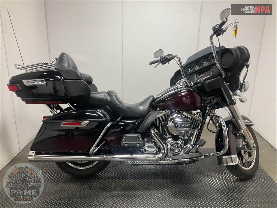 2015 Harley-Davidson FLHTCU ULTRA CLASSIC ELECTRA GLIDE — фото 1