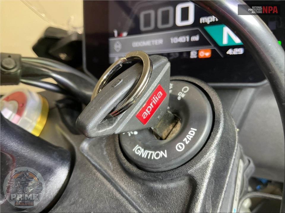 2023 Aprilia TUONO V4 RR 1100 — фото 10