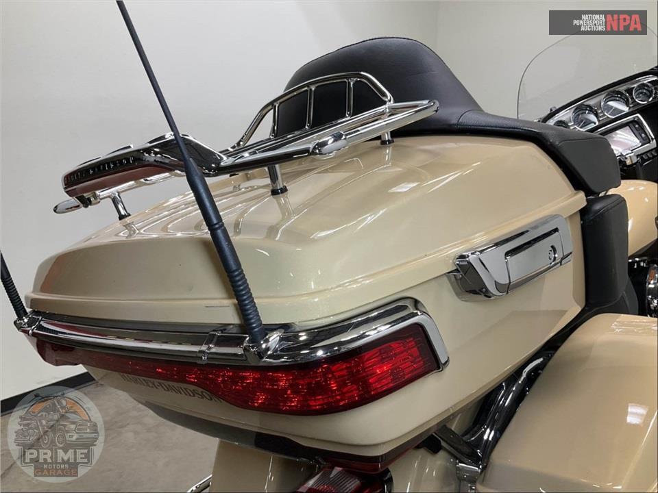 2014 Harley-Davidson FLHTK ELECTRA GLIDE ULTRA LIMITED — фото 21