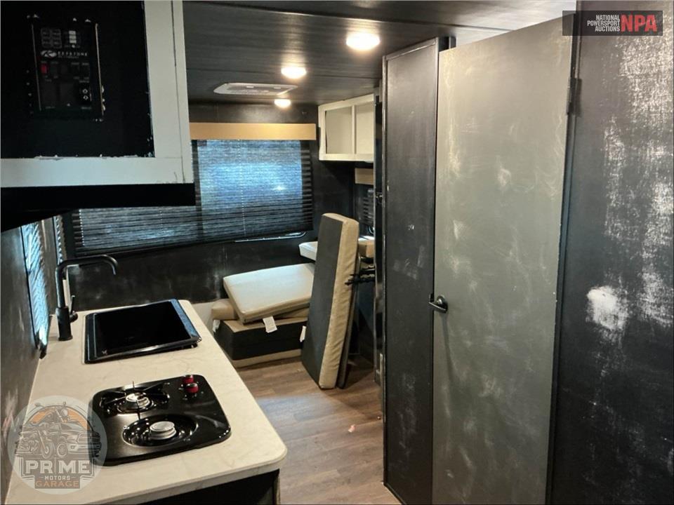 2025 Keystone Rv M-1900 RD - BULLET CLASSIC SERIES — фото 6