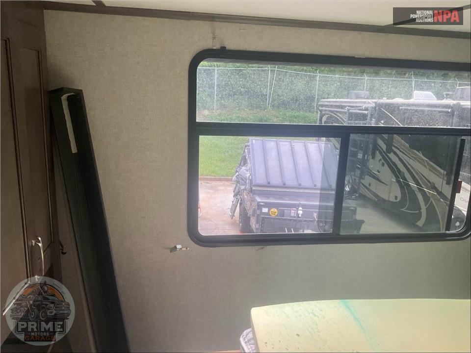 2019 Keystone Rv M-381 TH - MONTANA HIGH COUNTRY TOY HAULER TOY HAULER SERIES — фото 44