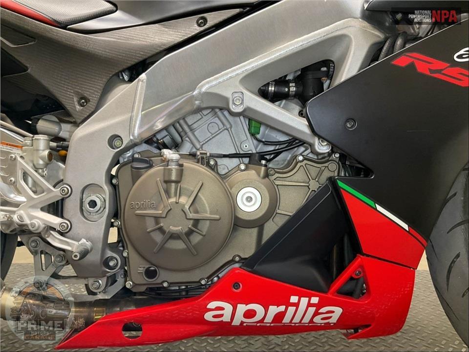2014 Aprilia RSV4 FACTORY APRC — фото 6