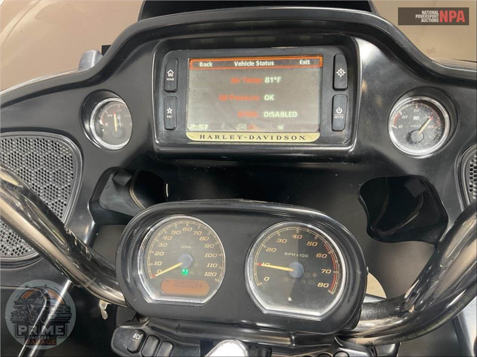 2018 Harley-Davidson FLTRU ROAD GLIDE ULTRA — фото 5