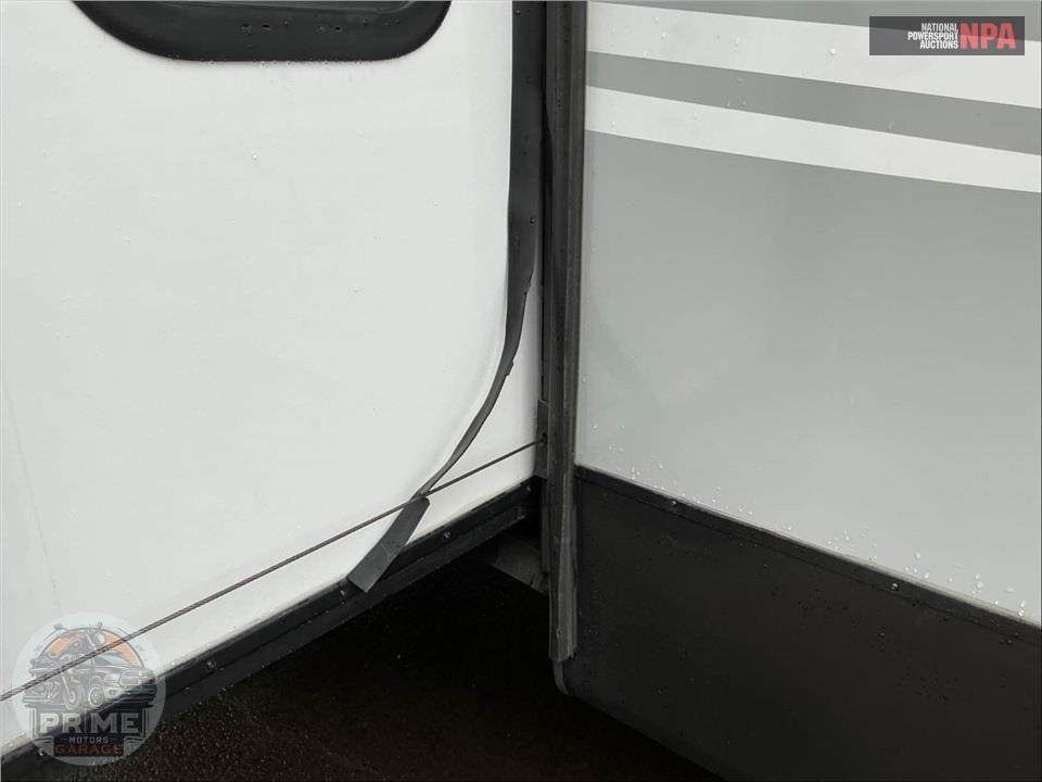 2020 Cherokee By Forest River M-311ML - ARCTIC WOLF FIFTH WHEEL SERIES — фото 33