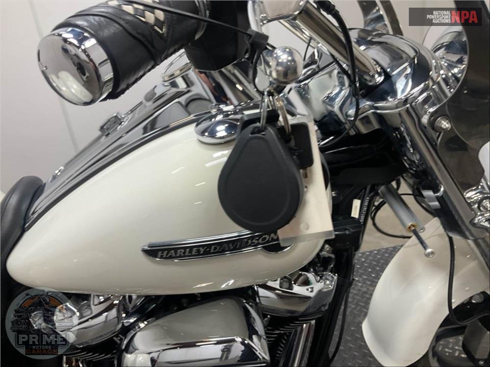 2019 Harley-Davidson FLRT FREEWHEELER — фото 11