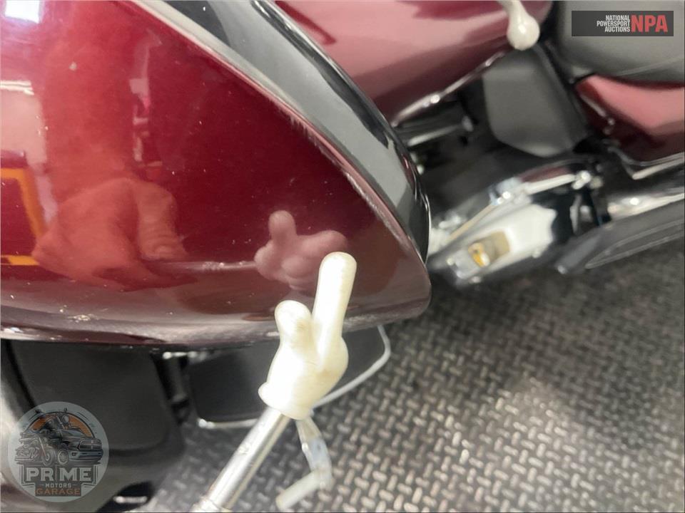 2014 Harley-Davidson FLHTK ELECTRA GLIDE ULTRA LIMITED — фото 15