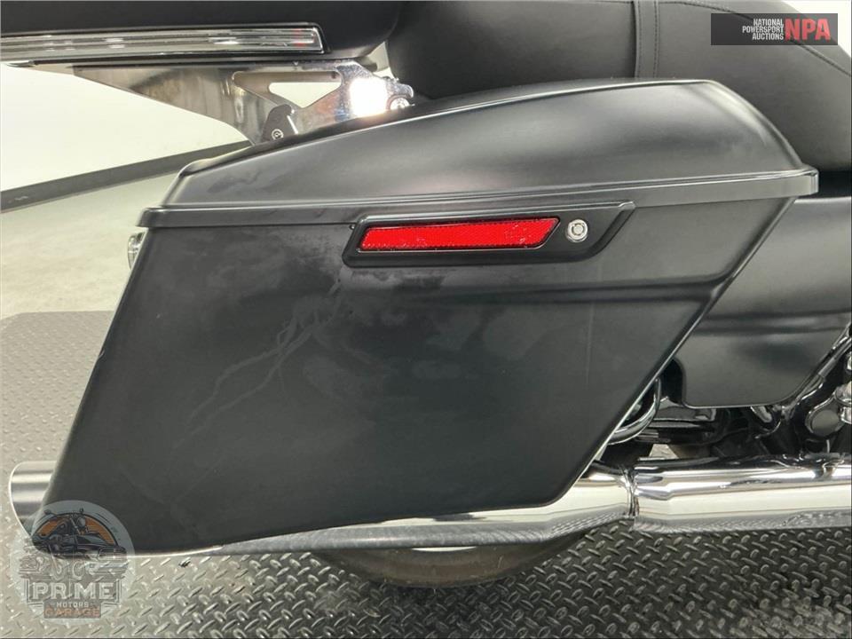 2022 Harley-Davidson FLHXS STREET GLIDE SPECIAL — фото 21