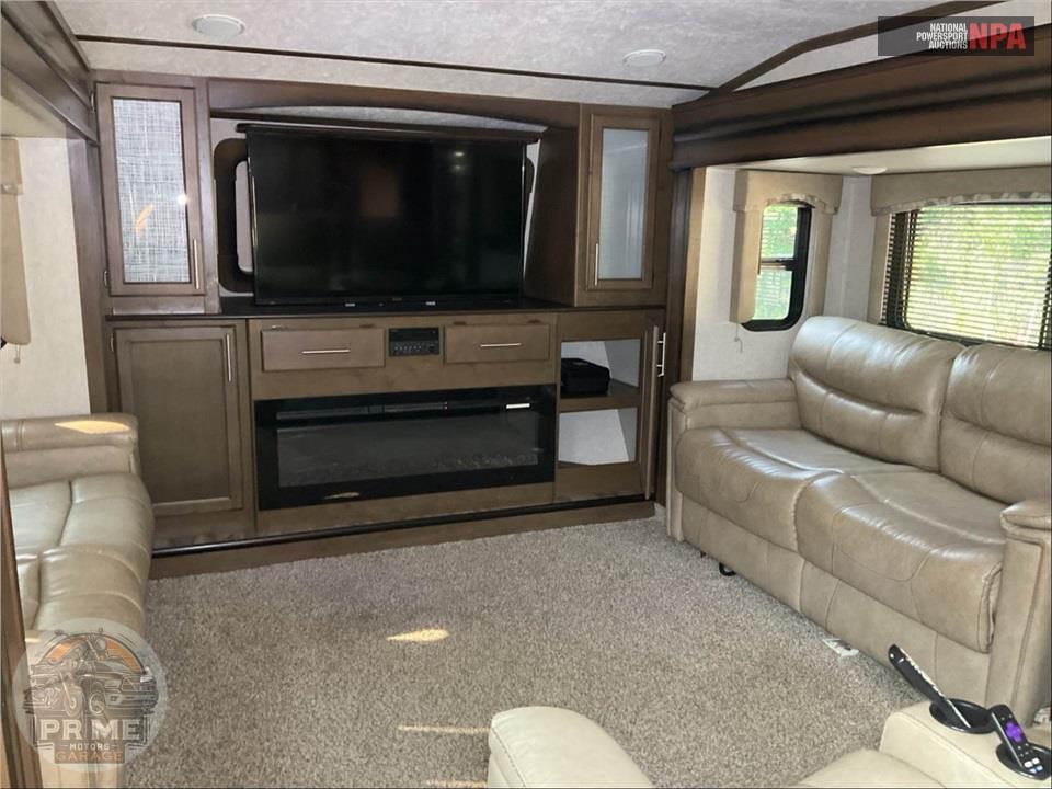 2018 Keystone Rv M-367 FLS - COUGAR FIFTH WHEEL SERIES — фото 13