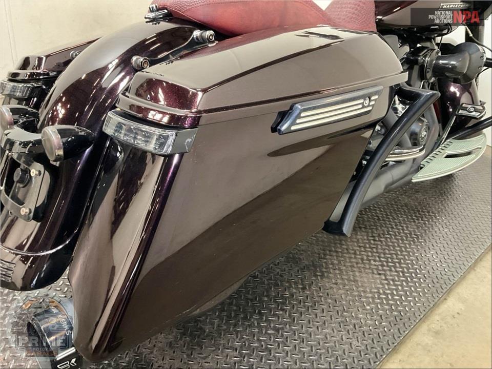 2019 Harley-Davidson FLTRXS ROAD GLIDE SPECIAL — фото 14