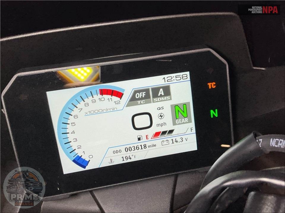 2025 Suzuki GSX800FRQM5 GSX-8R — фото 4