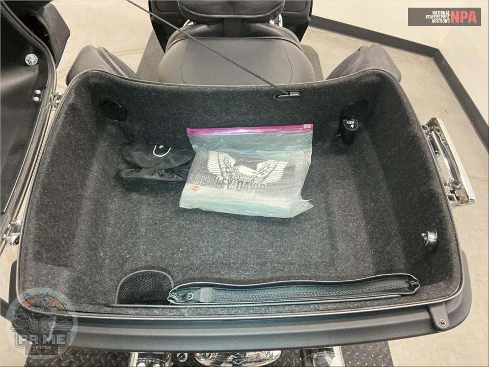 2018 Harley-Davidson FLHTK ULTRA LIMITED — фото 24