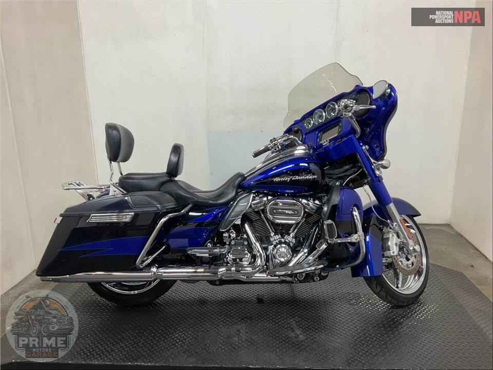 2017 Harley-Davidson FLHXSE CVO STREET GLIDE — фото 1