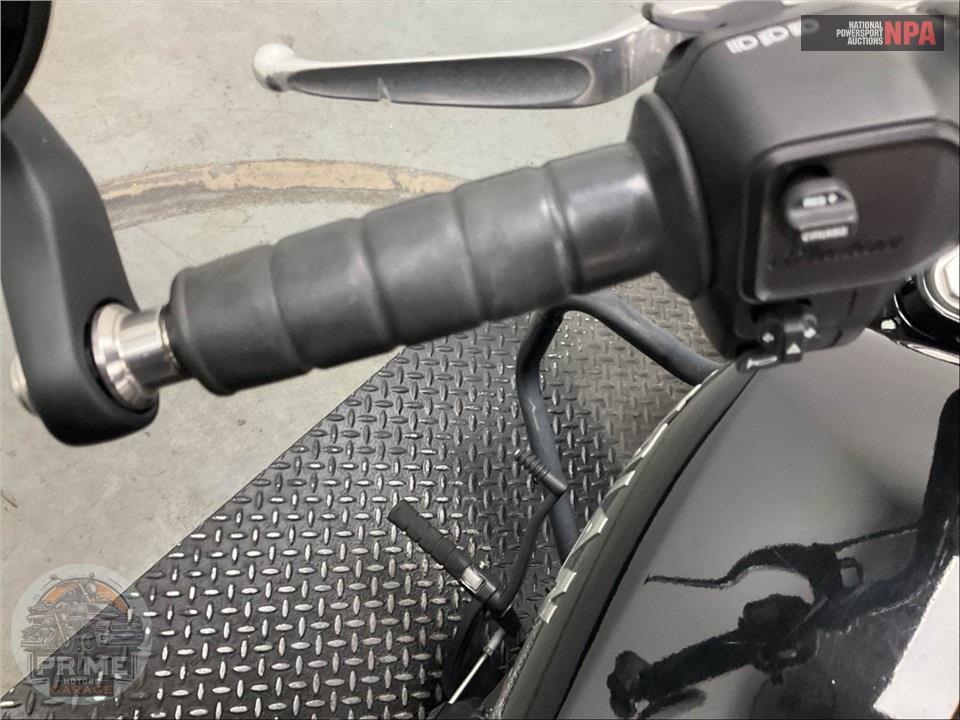 2025 Indian Motorcycle SCOUT BOBBER — фото 44