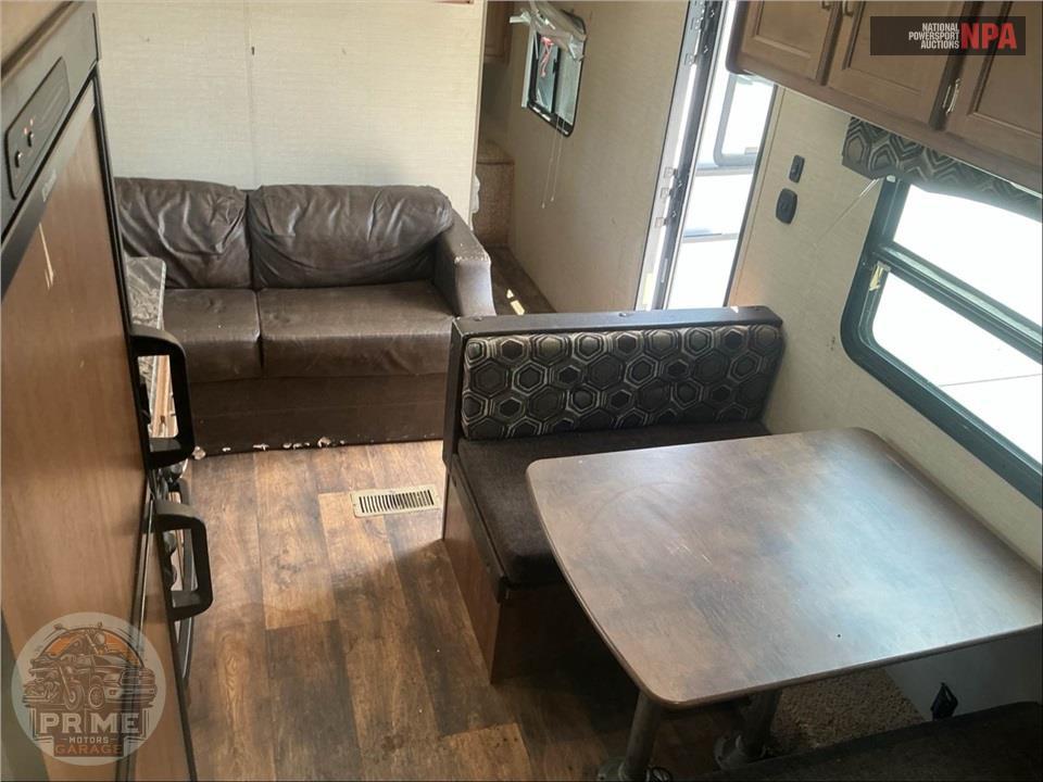 2016 Keystone Rv M-2600TB SUMMERLAND SERIES — фото 6