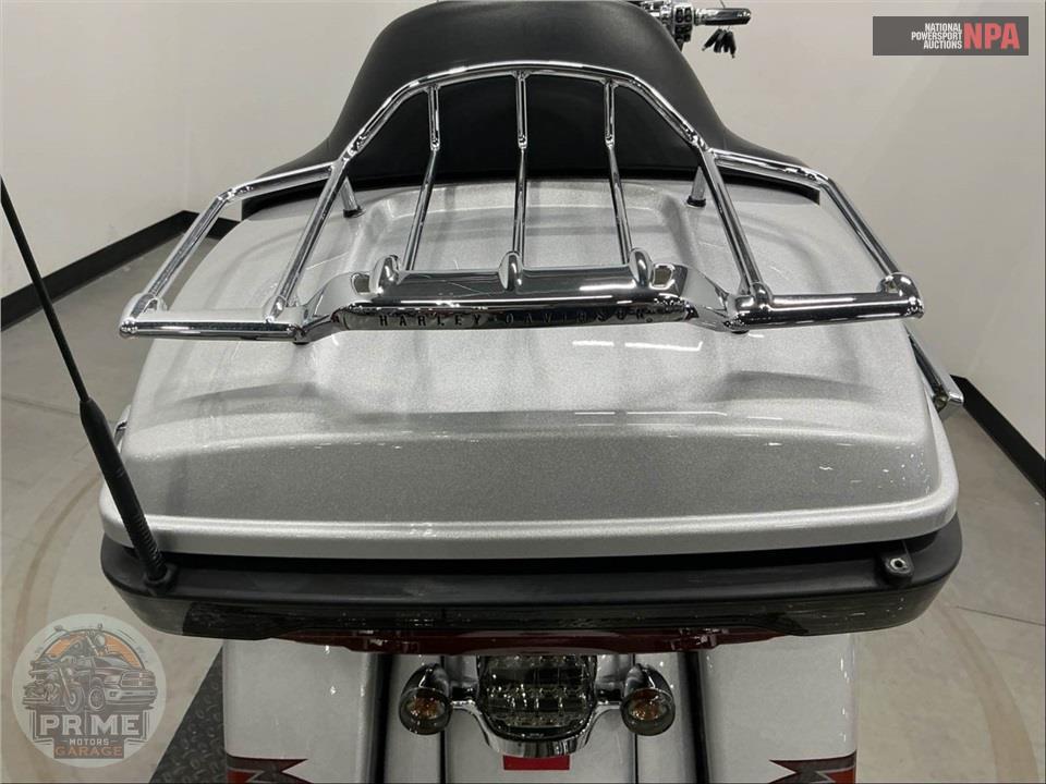 2014 Harley-Davidson FLHTKSE CVO ULTRA LIMITED — фото 24