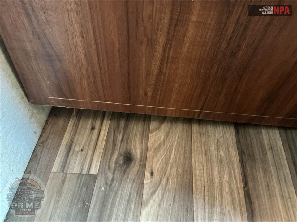2015 Heartland Rvs M-24BHS - NORTH TRAIL SERIES — фото 21