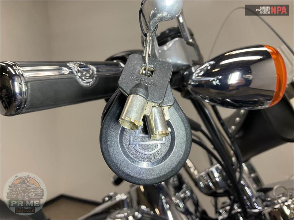 2016 Harley-Davidson FLD-103 DYNA SWITCHBACK — фото 11