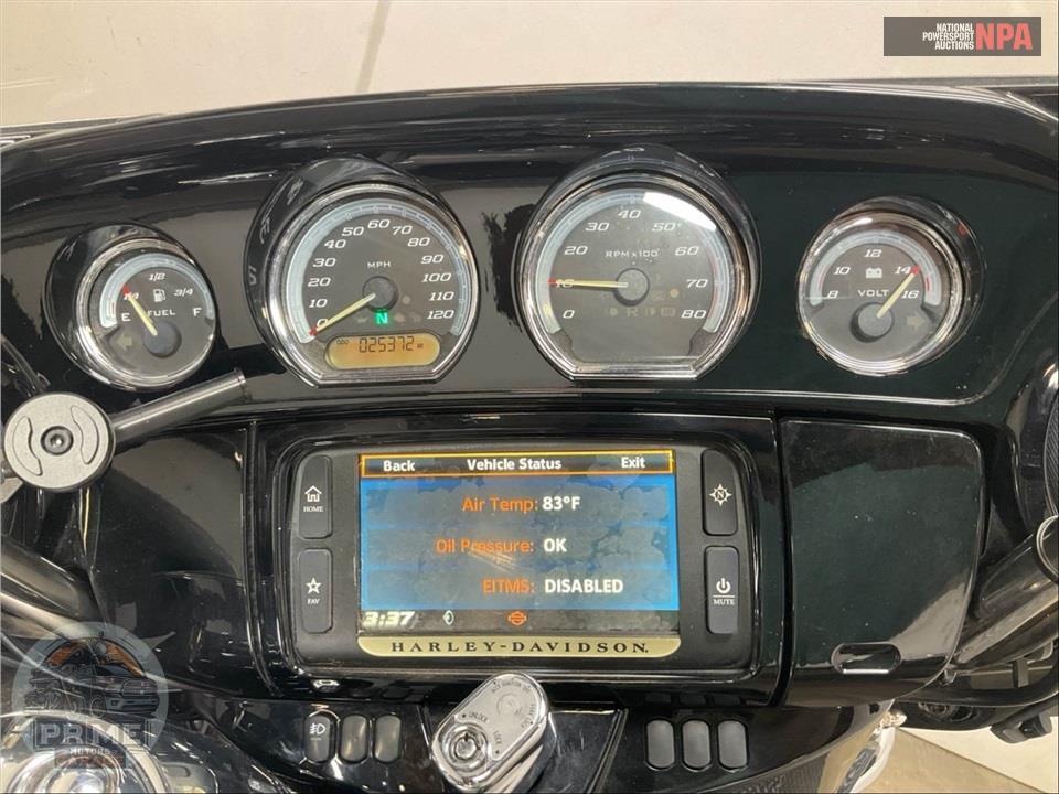 2017 Harley-Davidson FLHTK ULTRA LIMITED — фото 5