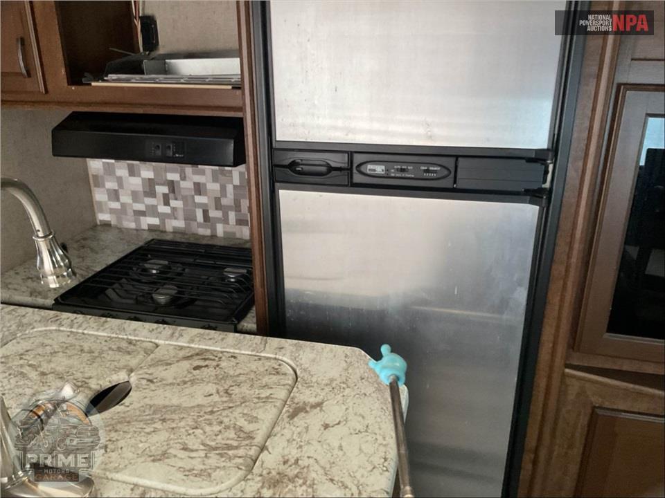 2017 Highland Ridge Rv M-293RLS - LIGHT FIFTH WHEEL SERIES — фото 20