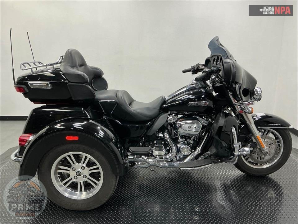2020 Harley-Davidson FLHTCUTG TRI GLIDE ULTRA — фото 1