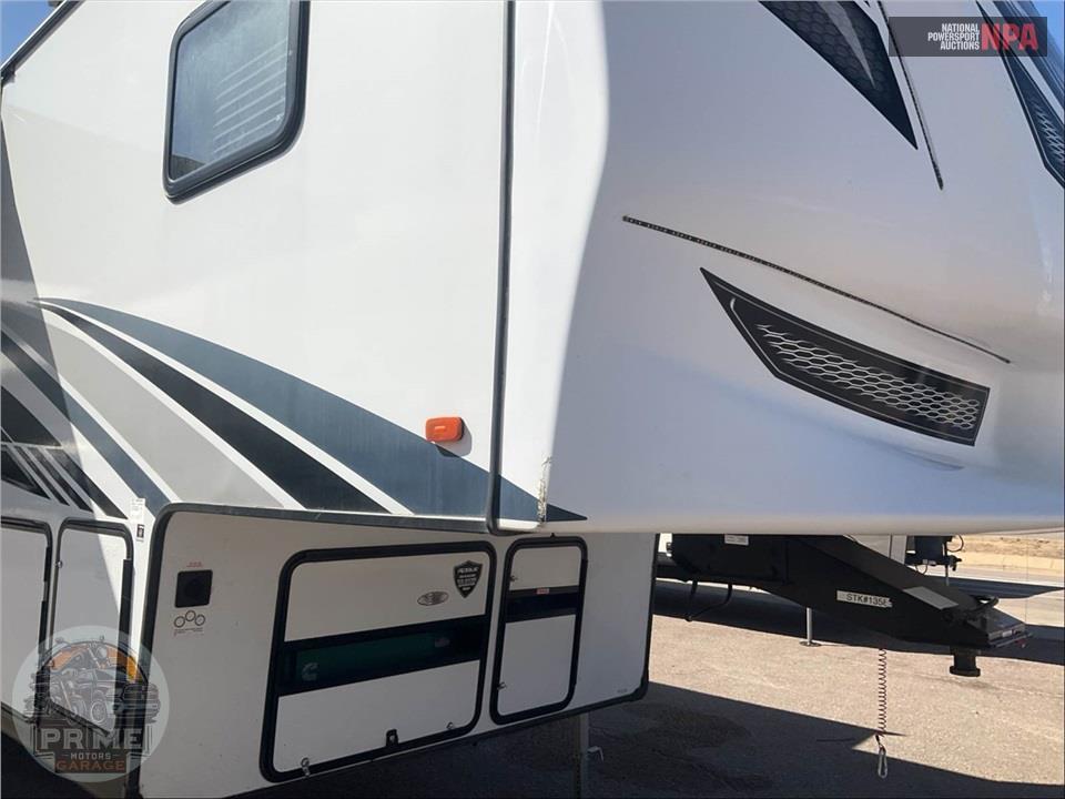 2021 Vengeance By Forest River M-4007V - ROGUE ARMORED TOY HAULER TOY HAULER SERIES — фото 26