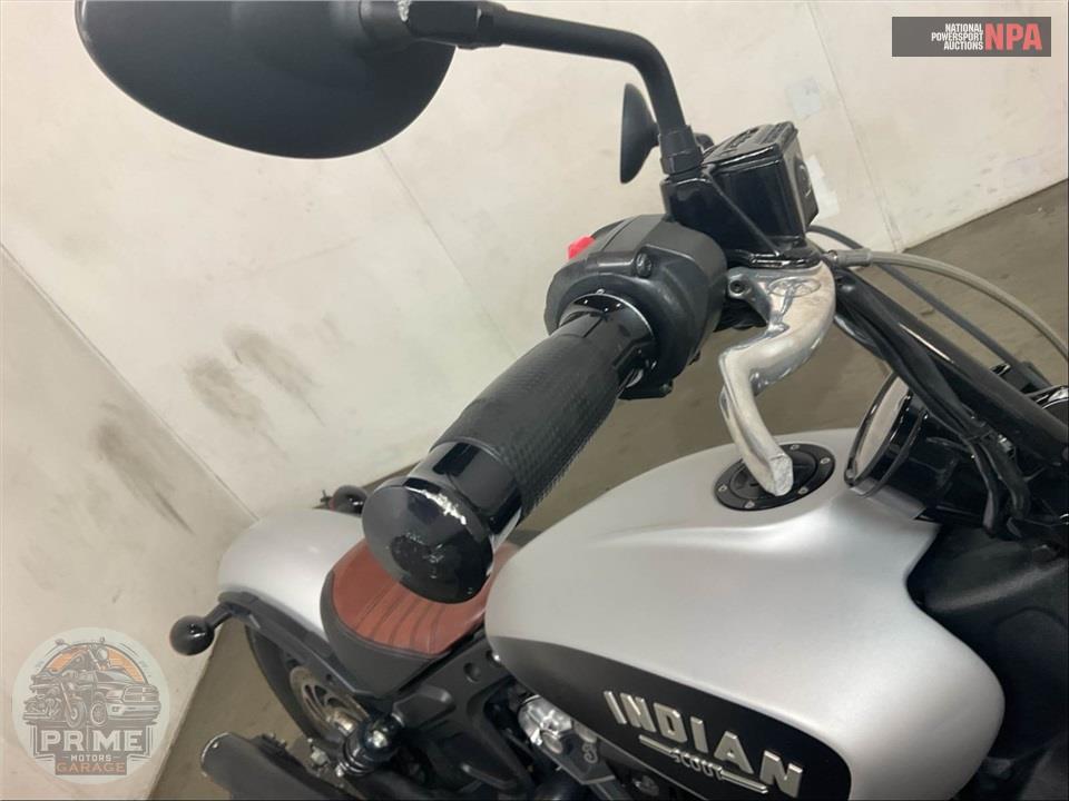 2018 Indian Motorcycle SCOUT BOBBER (BRONZE/SILVER/RED) — фото 17