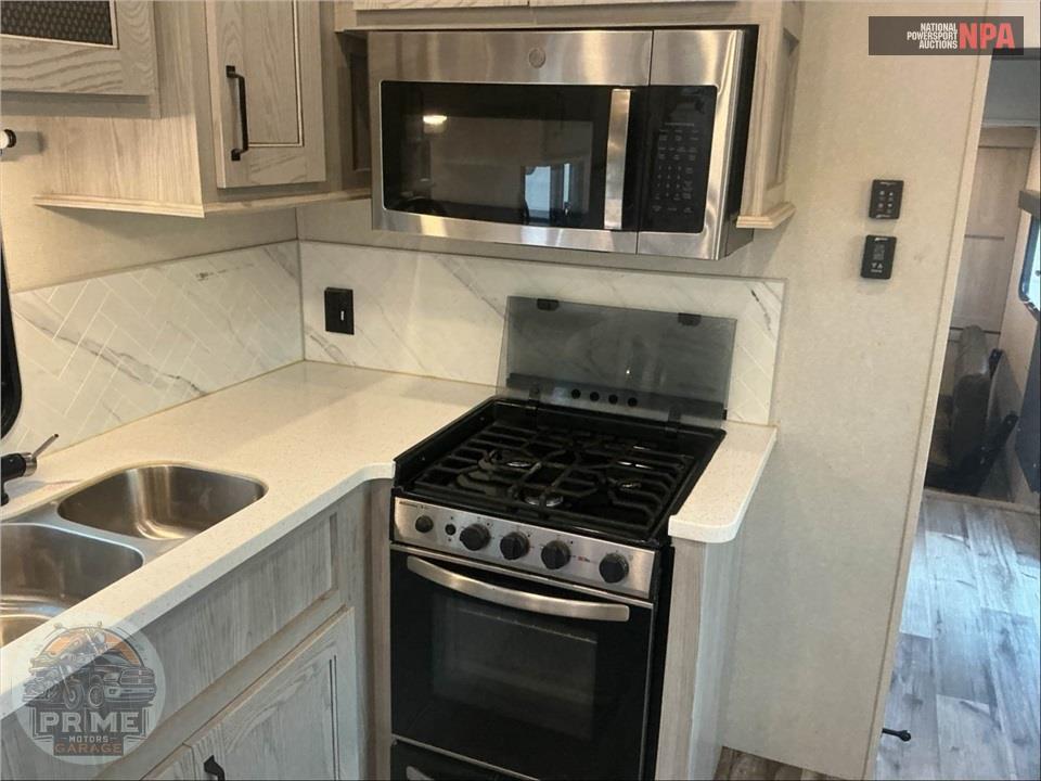 2022 Keystone Rv M-377 FL MONTANA HIGH COUNTRY FIFTH WHEEL SERIES — фото 28