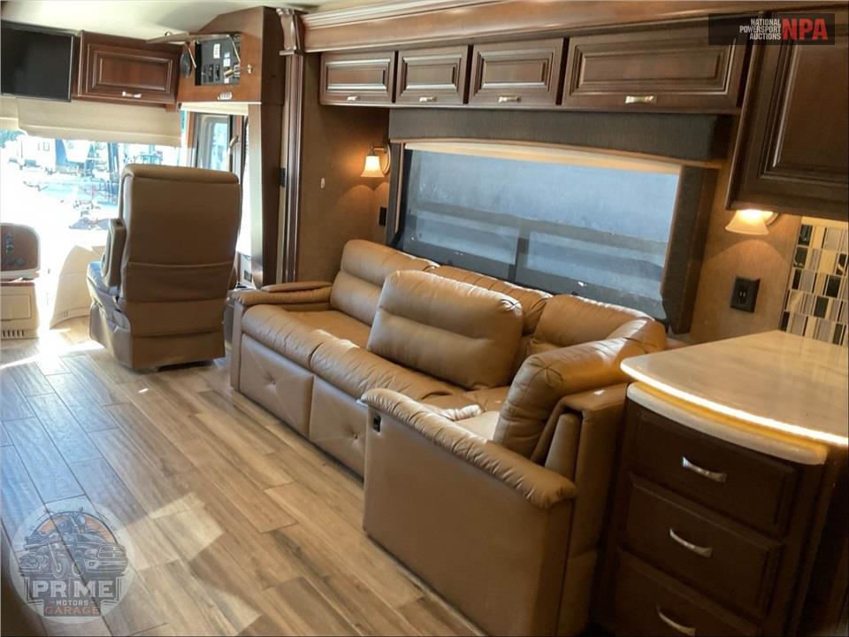 2017 Entegra Coach M-44B CUMMINS - INSIGNIA SERIES — фото 9