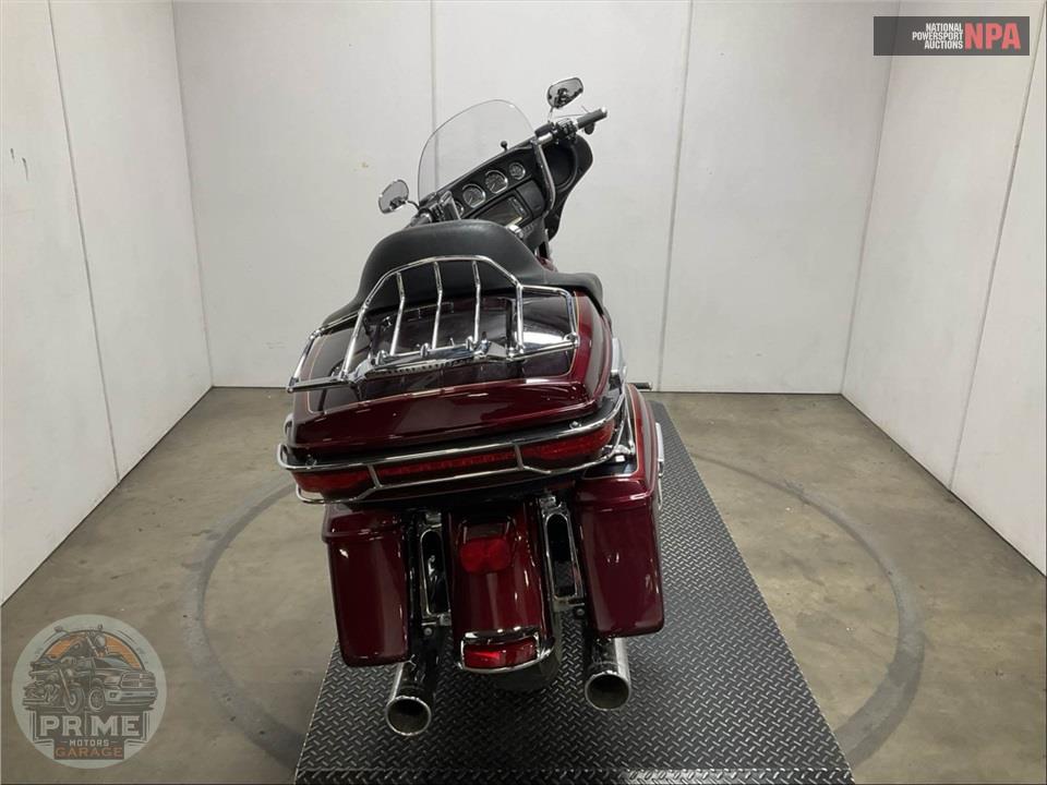 2015 Harley-Davidson FLHTCU ULTRA CLASSIC ELECTRA GLIDE — фото 4