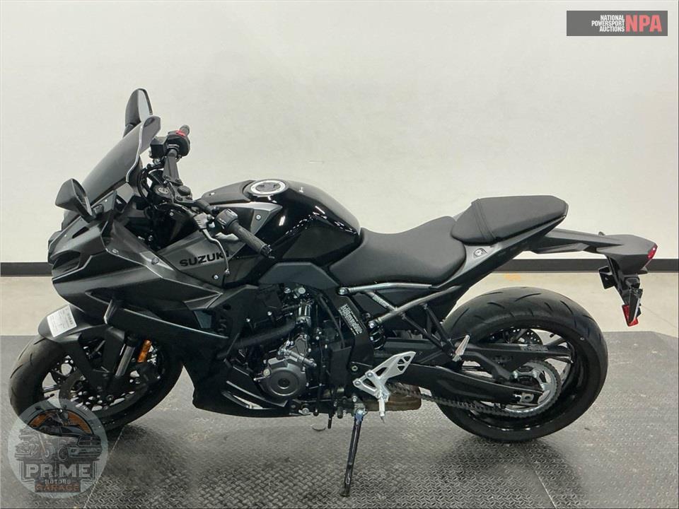 2025 Suzuki GSX800FRQM5 GSX-8R — фото 3