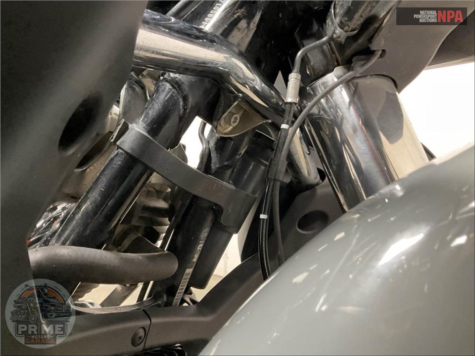 2025 Harley-Davidson FLHXU STEET GLIDE ULTRA — фото 12