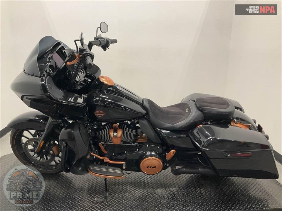 2019 Harley-Davidson FLTRXS ROAD GLIDE SPECIAL — фото 3