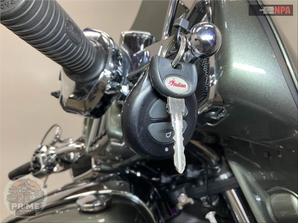 2021 Indian Motorcycle ROADMASTER (TWO-TONE) — фото 10