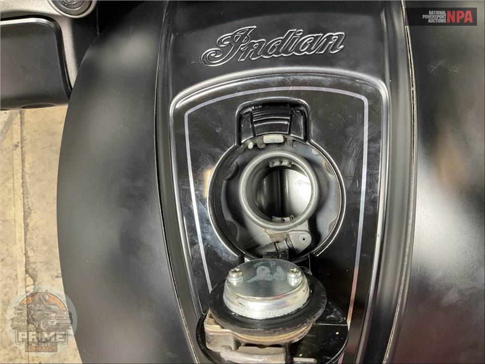 2020 Indian Motorcycle CHALLENGER DARK HORSE SMOKE (BLACK) — фото 12