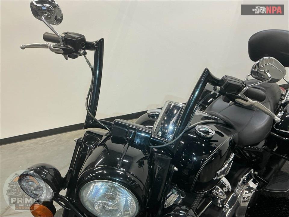 2017 Harley-Davidson FLHR ROAD KING — фото 15