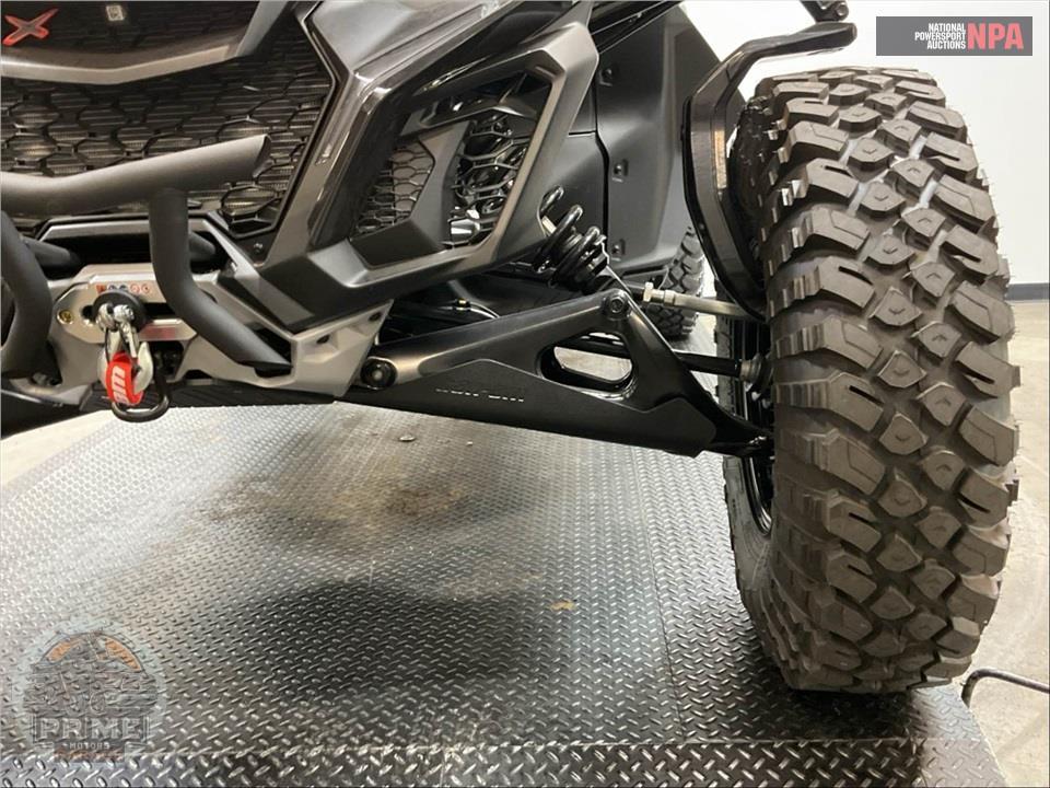 2026 Can-Am MAVERICK R X RC — фото 18