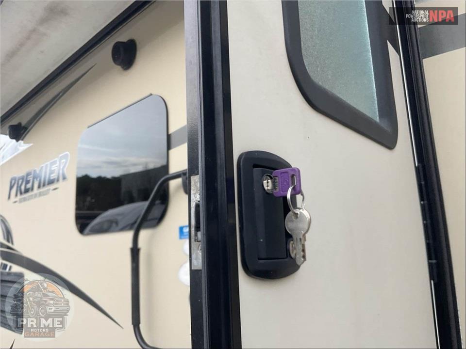 2017 Keystone Rv M-19 FBPR - BULLET PREMIER SERIES — фото 32