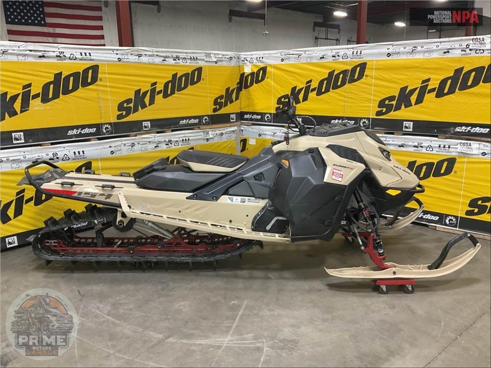 2024 Ski-Doo Summit X 154 850 E-TEC PowderMax Light FlexEdge 2.5" SHOT — фото 1