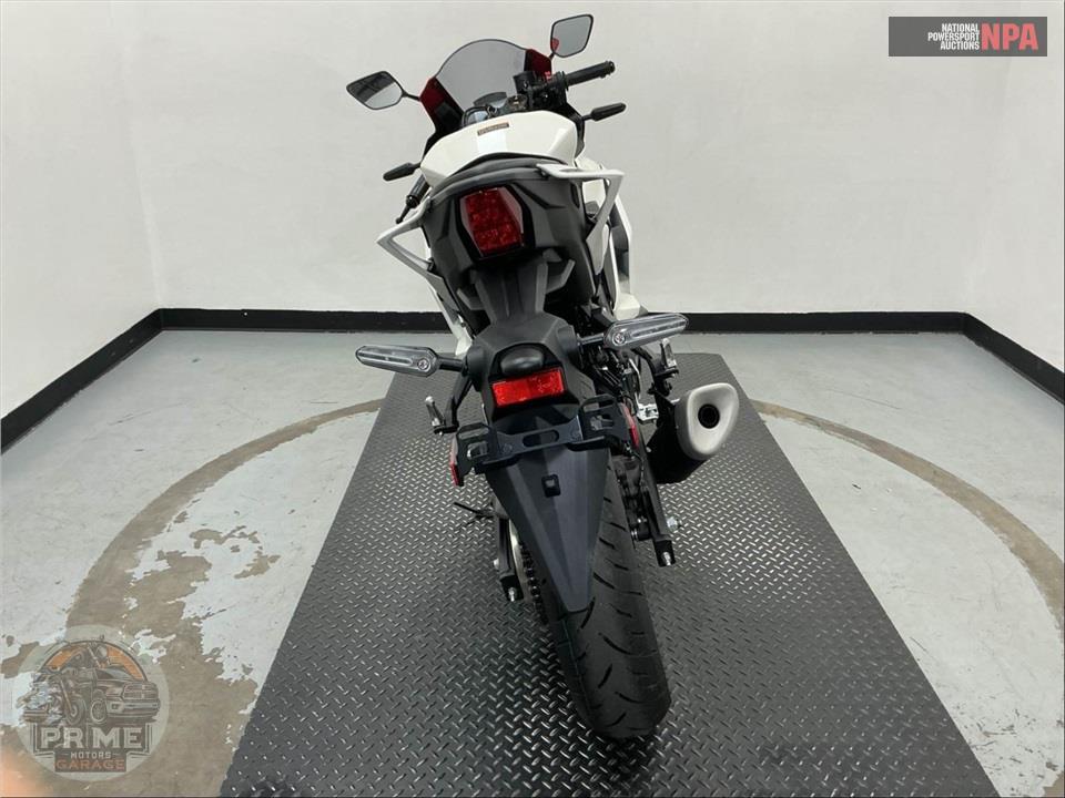 2026 Yamaha YZF-R3 — фото 4