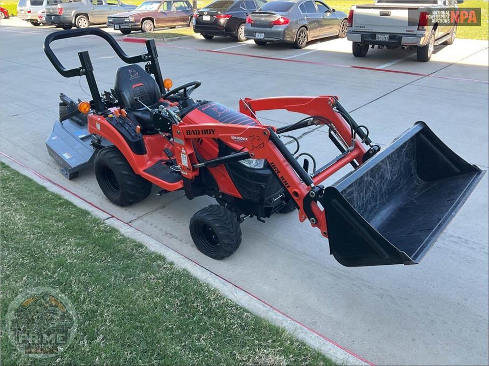 2023 Bad Boy Mowers 1022 SUB-COMPACT TRACTOR — фото 1