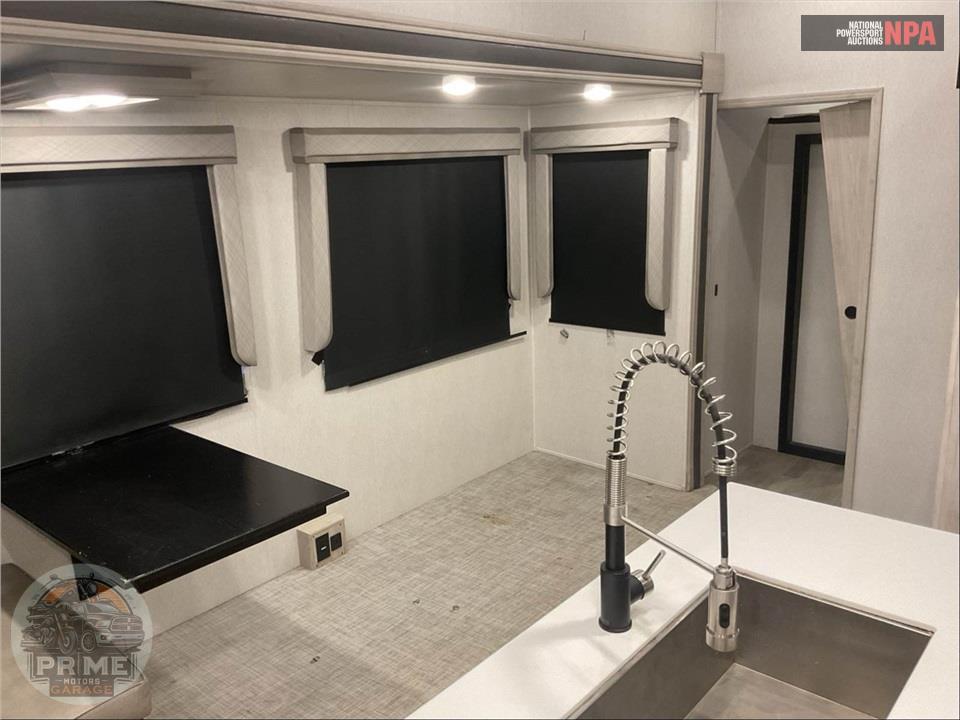2023 East To West M-375BH-OK - TANDARA FIFTH WHEEL SERIES — фото 7