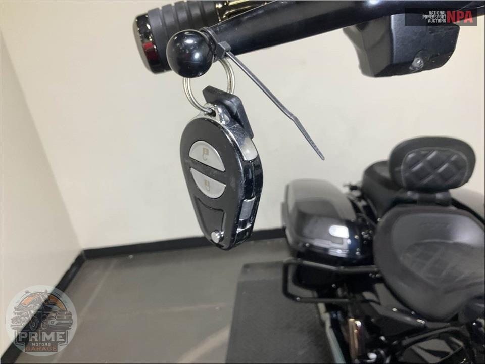 2022 Harley-Davidson FLTRXSE CVO ROAD GLIDE — фото 10