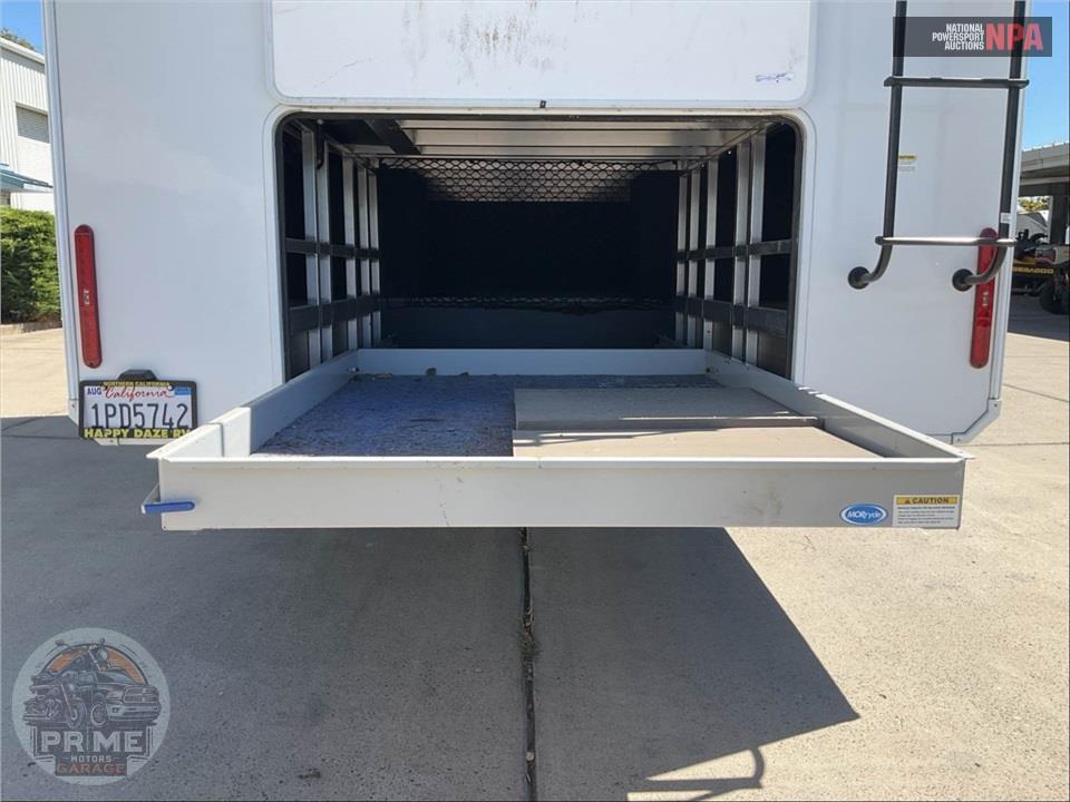 2024 Grand Design Recreational Vehicles M-380FL - SOLITUDE FIFTH WHEEL SERIES — фото 47