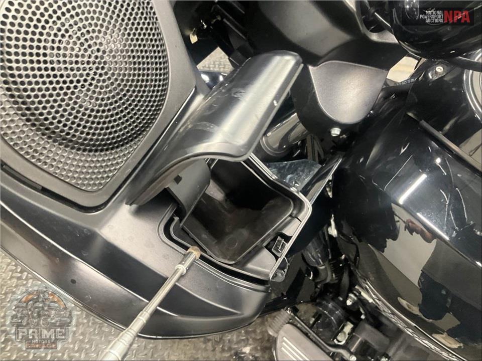 2025 Harley-Davidson FLTRX ROAD GLIDE — фото 15