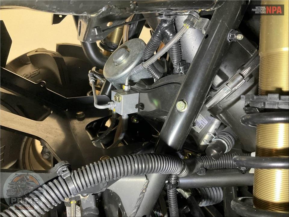 2026 Can-Am OUTLANDER X MR 850 — фото 17