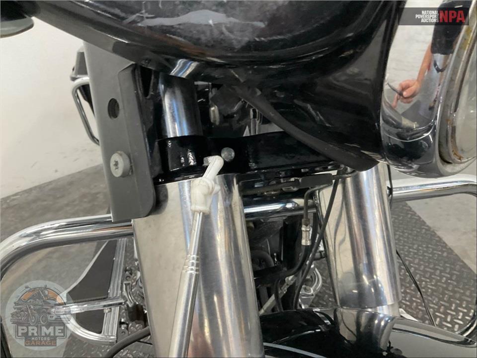 2011 Harley-Davidson FLHTK ELECTRA GLIDE UL LI — фото 39